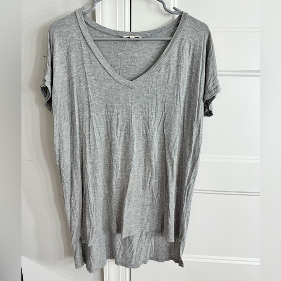Grey V-Neck Short Sleeve Top - Picture 1 of 2